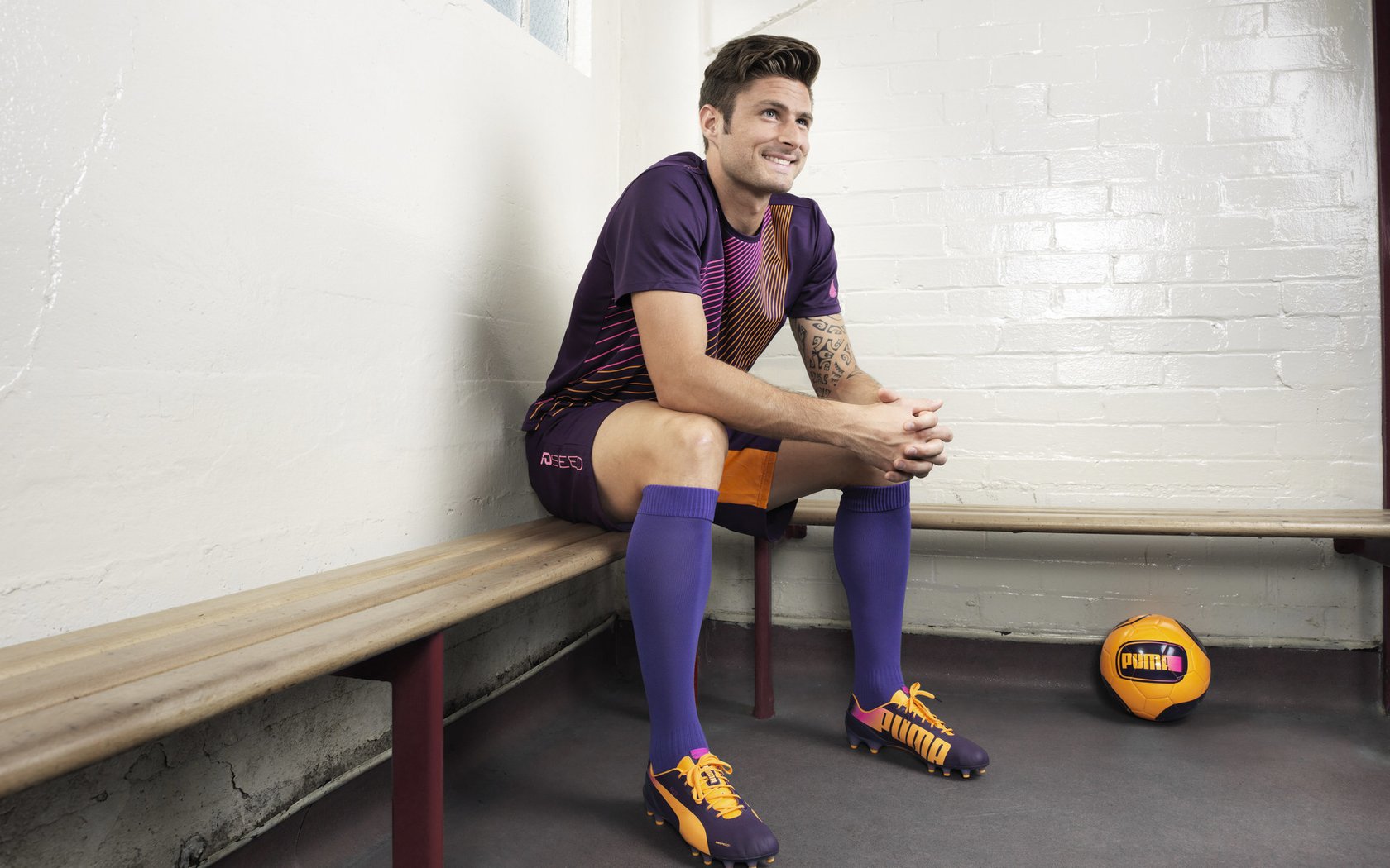 阿森纳点球大战淘汰波尔图，拉亚神勇扑点，阿森纳vs伯恩利首发_奥巴梅扬领衔 托马