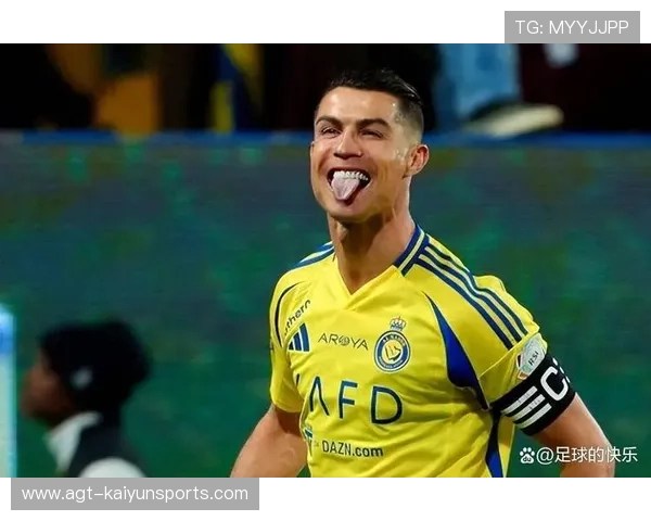 足球运动员模仿 C 罗庆祝失误 足球运动员模仿 C 罗庆祝失误