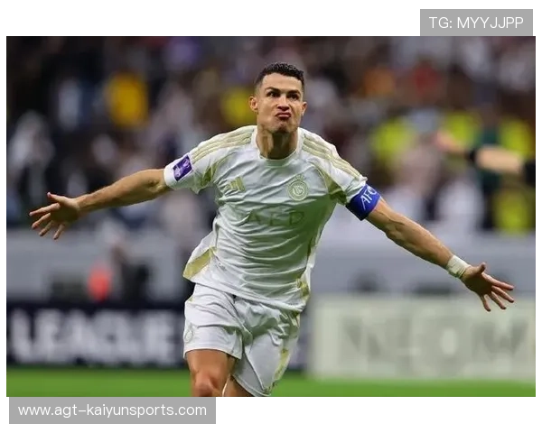 C罗凌空抽射破网,利雅得胜利看台炸裂,c罗罗里c罗里c C罗凌空抽射破网,利雅得胜利看台炸裂,c罗罗里c罗里c