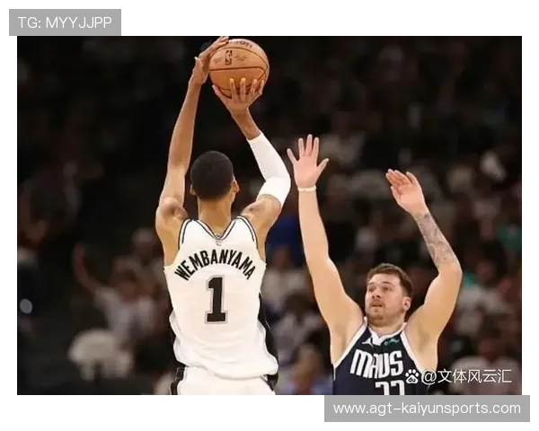 文班亚马后撤步三分入网，马刺进攻群起航