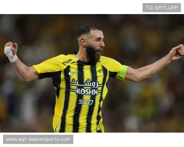 本泽马沙特新月再次大胜，锋线高效发挥