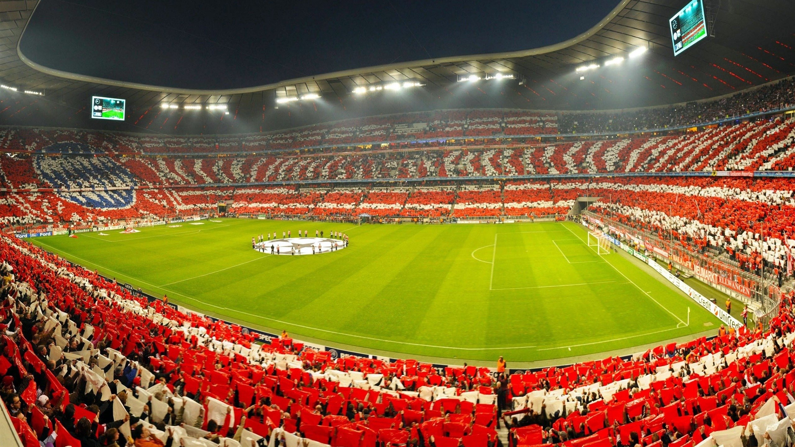 西甲:巴萨 3-1主场5连胜落后皇马5分 亚马尔拉什福德破门,巴萨3比2皇马中文解说全场高清